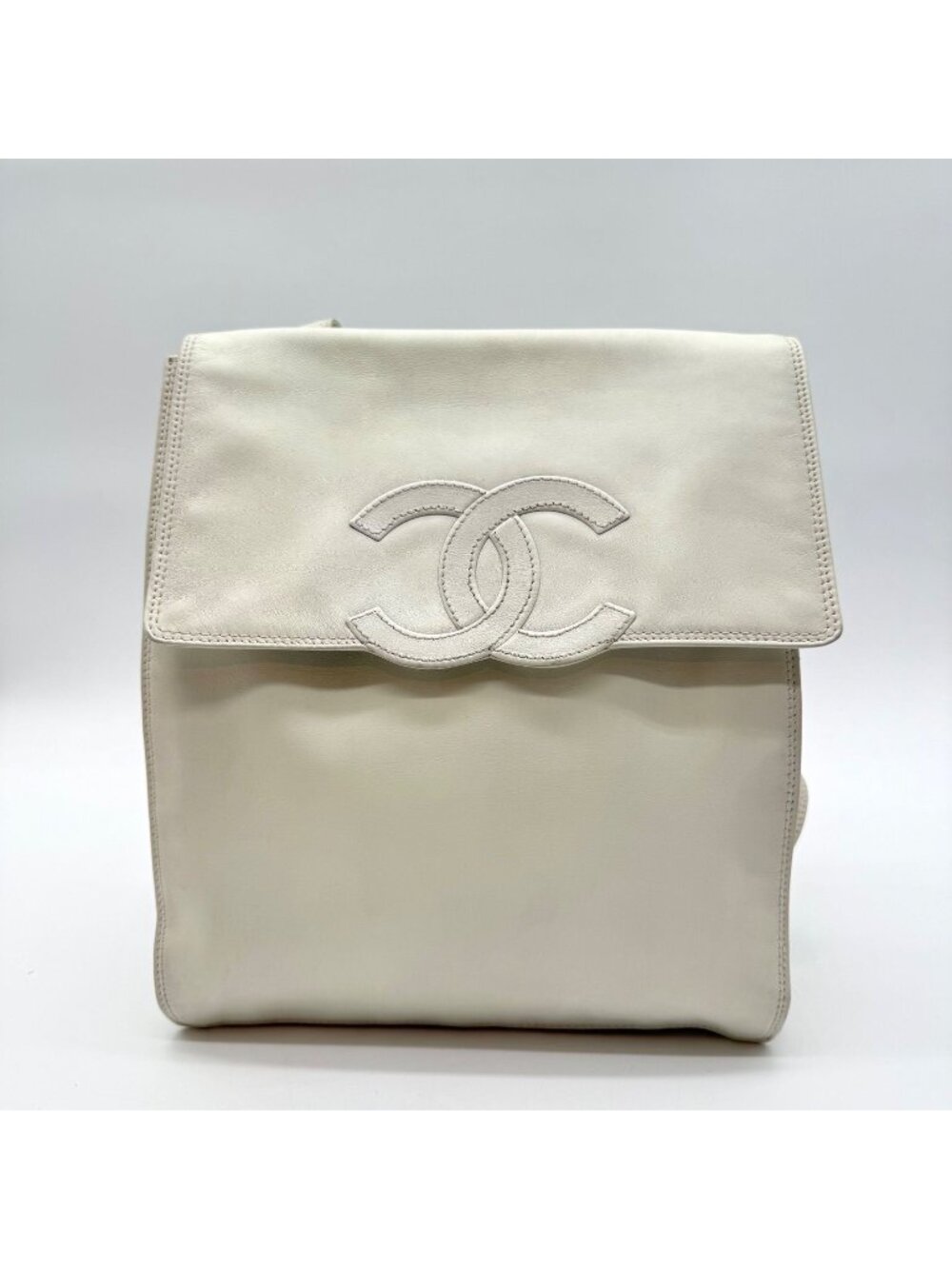 Chanel Backpack Lambskin CC Logo White